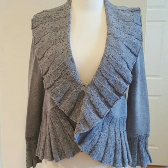 Style & Co. Sweaters - 🐇 Flattering Dark Grey Fan Pleated Cardigan - S